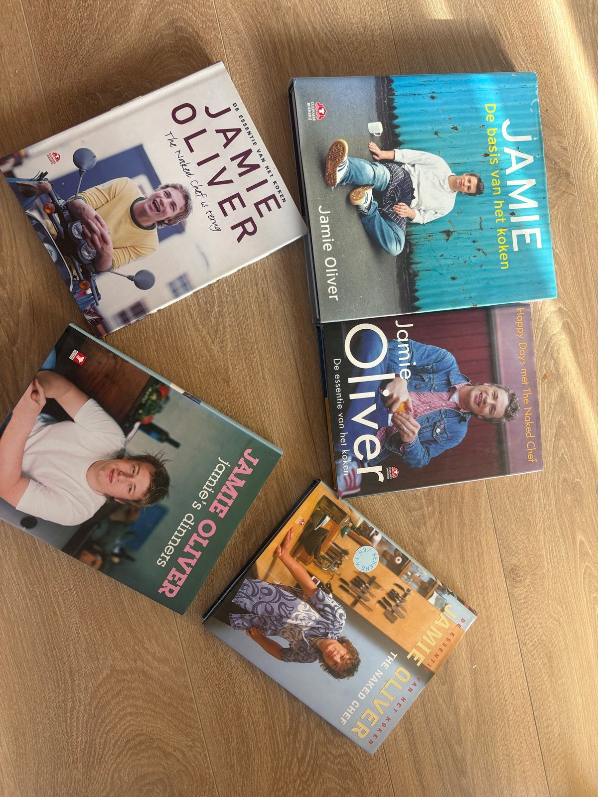 Jamie Oliver Kookboeken Collectie - 5 Stuks, Boeken, Ophalen of Verzenden, Gelezen
