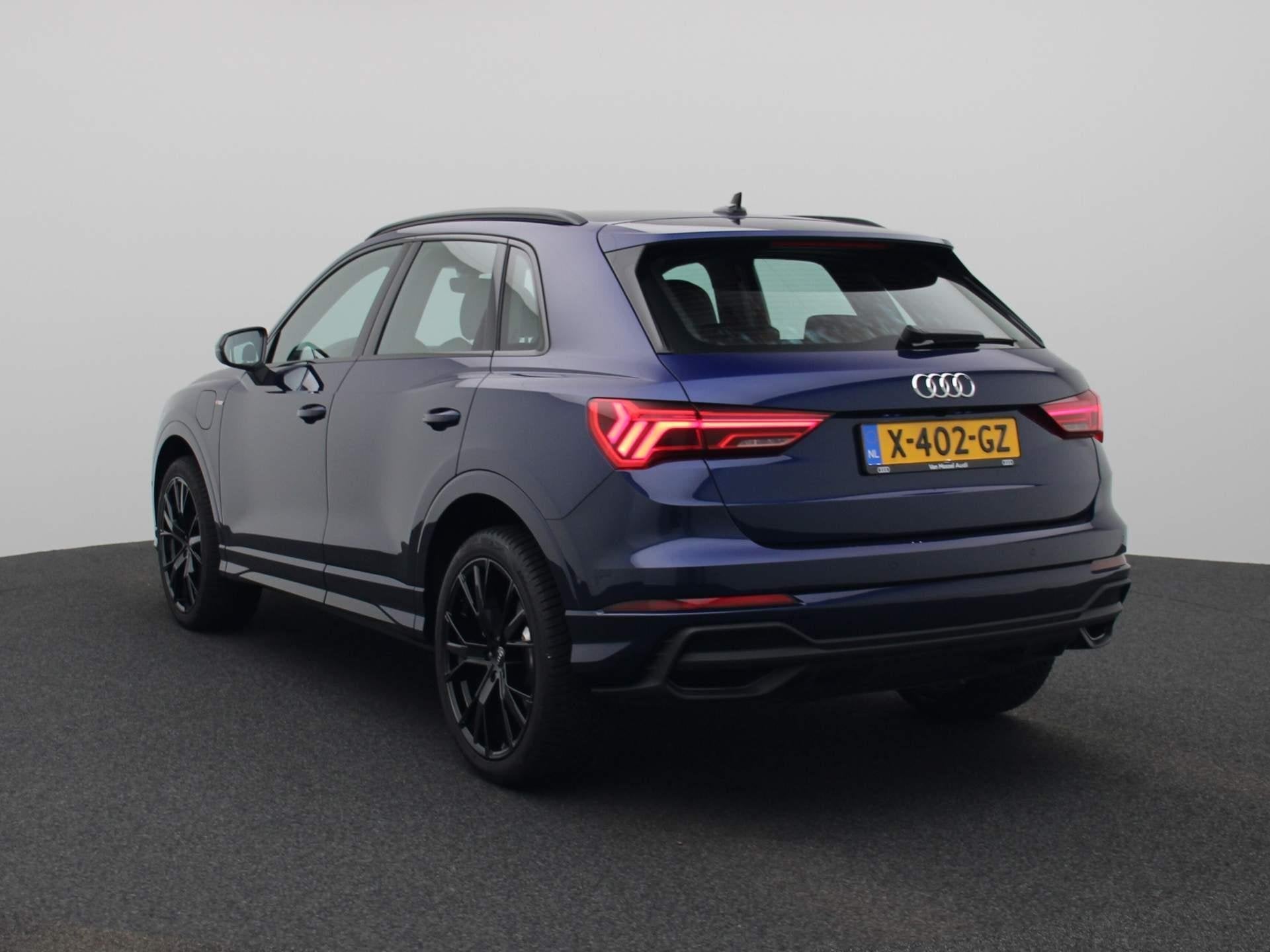 Audi Q3 45 TFSI e S edition 245 PK | Automaat | S-line | Nav, Auto's, 12 maanden, Gebruikt, Blauw, Hybride Elektrisch/Benzine