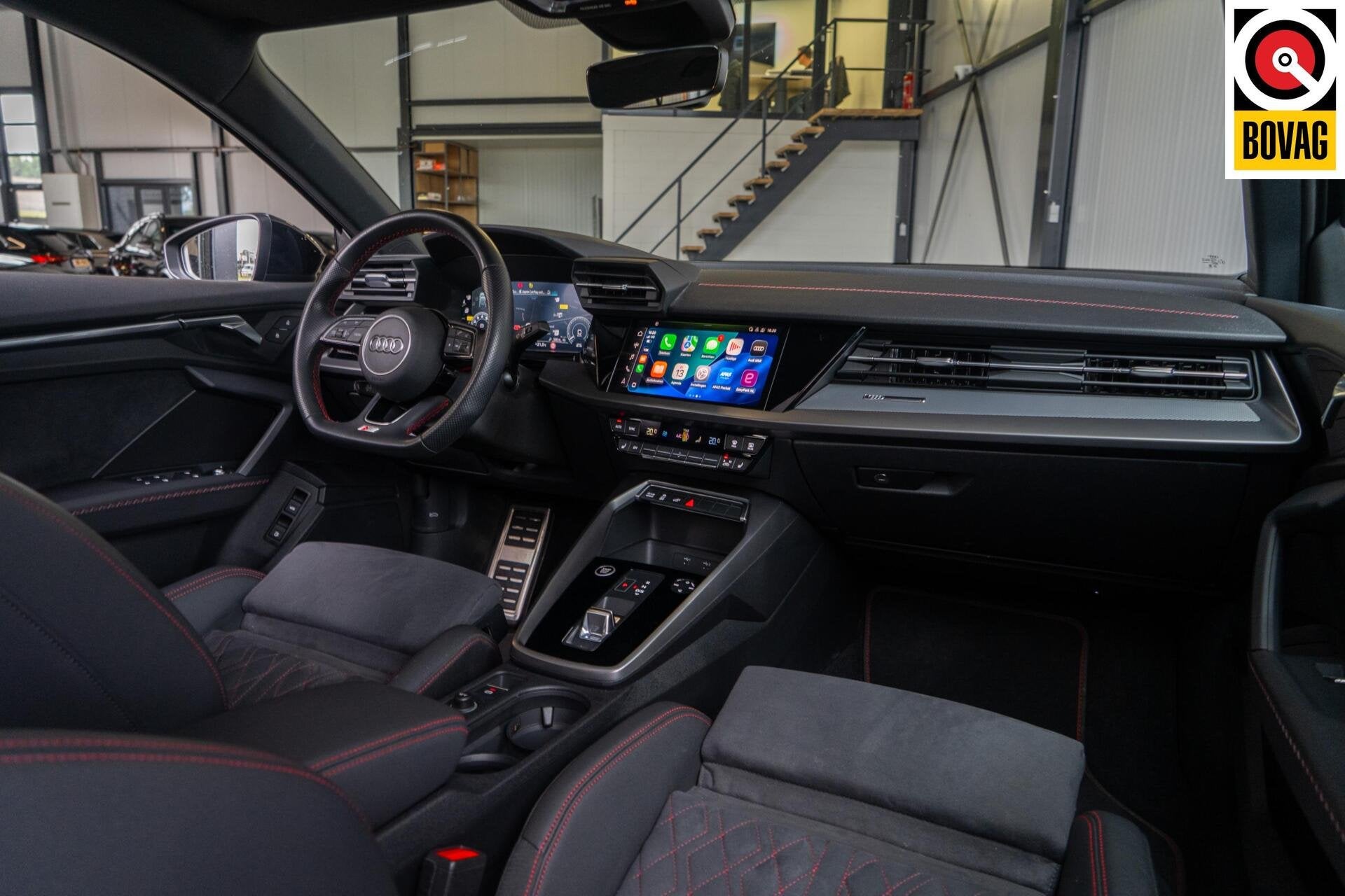 Audi A3 Sportback 40 TFSI e S line | Pano | Rood stiksel | A, Auto's, Dealer onderhouden, Gebruikt, 4 cilinders, Zwart