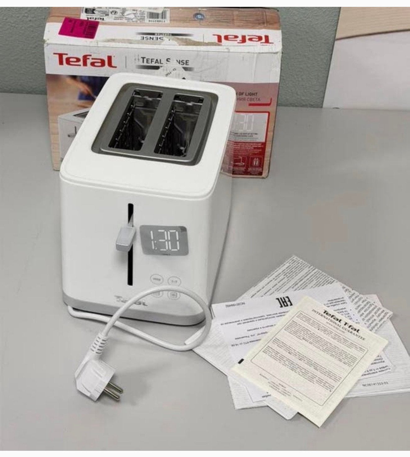 Tefal Sense TT6931 Broodrooster 8 levels Touch Control NIEUW, Nieuw, Uitneembare kruimellade, Ophalen of Verzenden, H