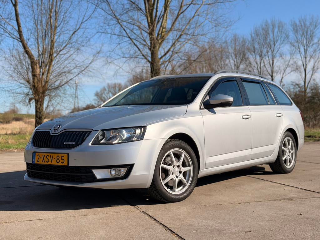 Skoda Octavia 1.6 TDI Combi/station 2014 Grijs, Voorwielaandrijving, 145 pk, Stof, Zwart