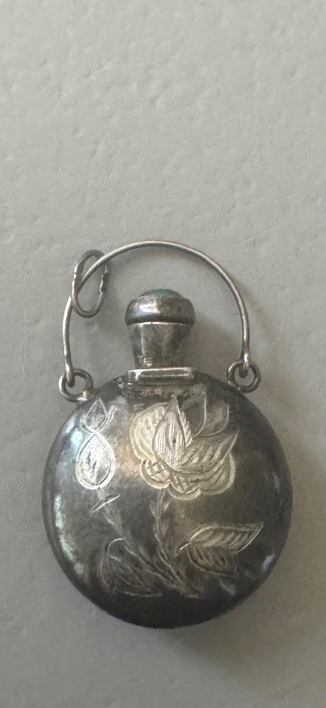 Zilver parfumflesje, Ophalen of Verzenden, Gebruikt