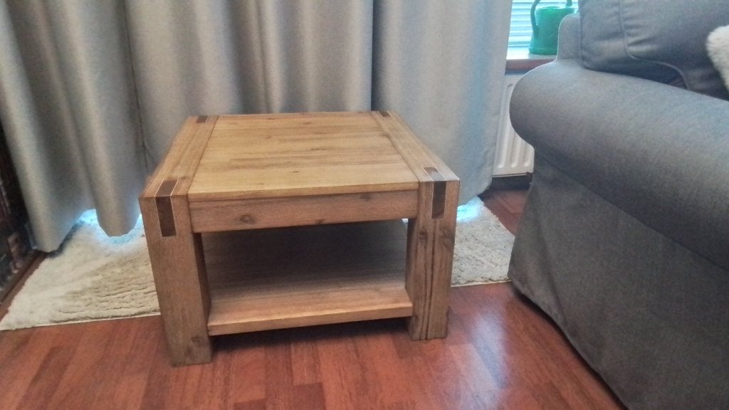 In mooie en goede staat salontafel/bijzettafel 65/65/42, 50 tot 100 cm, Vierkant, Zo goed als nieuw, 50 tot 100 cm