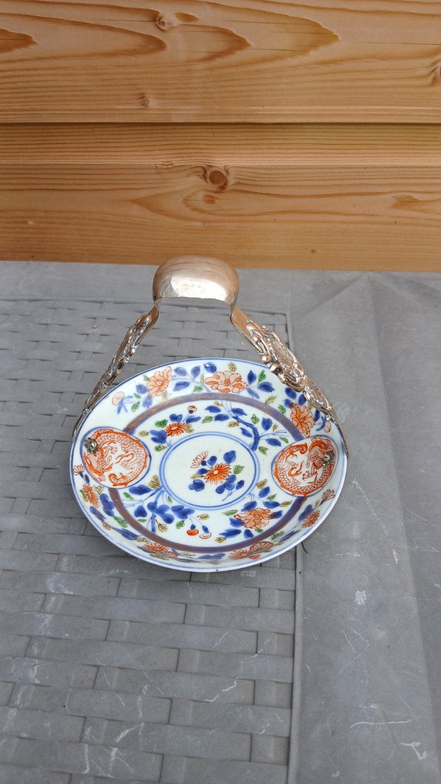 Antiek Japans Imari porseleinen schaaltje , zilveren houder, Ophalen of Verzenden