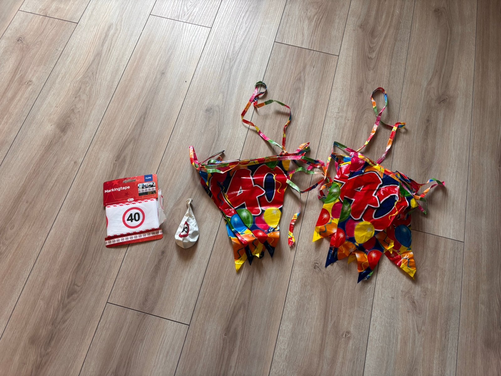 Verjaardags slinger, ballon en lint van 40 jaar, Ophalen of Verzenden, Zo goed als nieuw, Versiering, Verjaardag