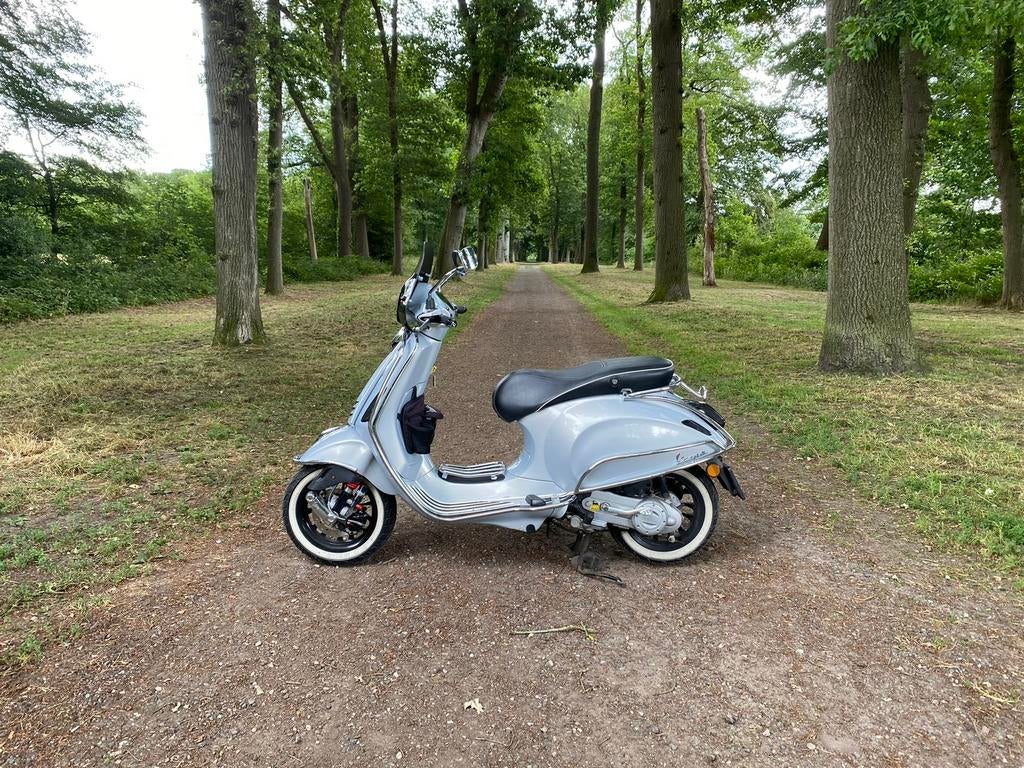 Vespa primavera, Ophalen of Verzenden, Zo goed als nieuw, Benzine, Overige modellen
