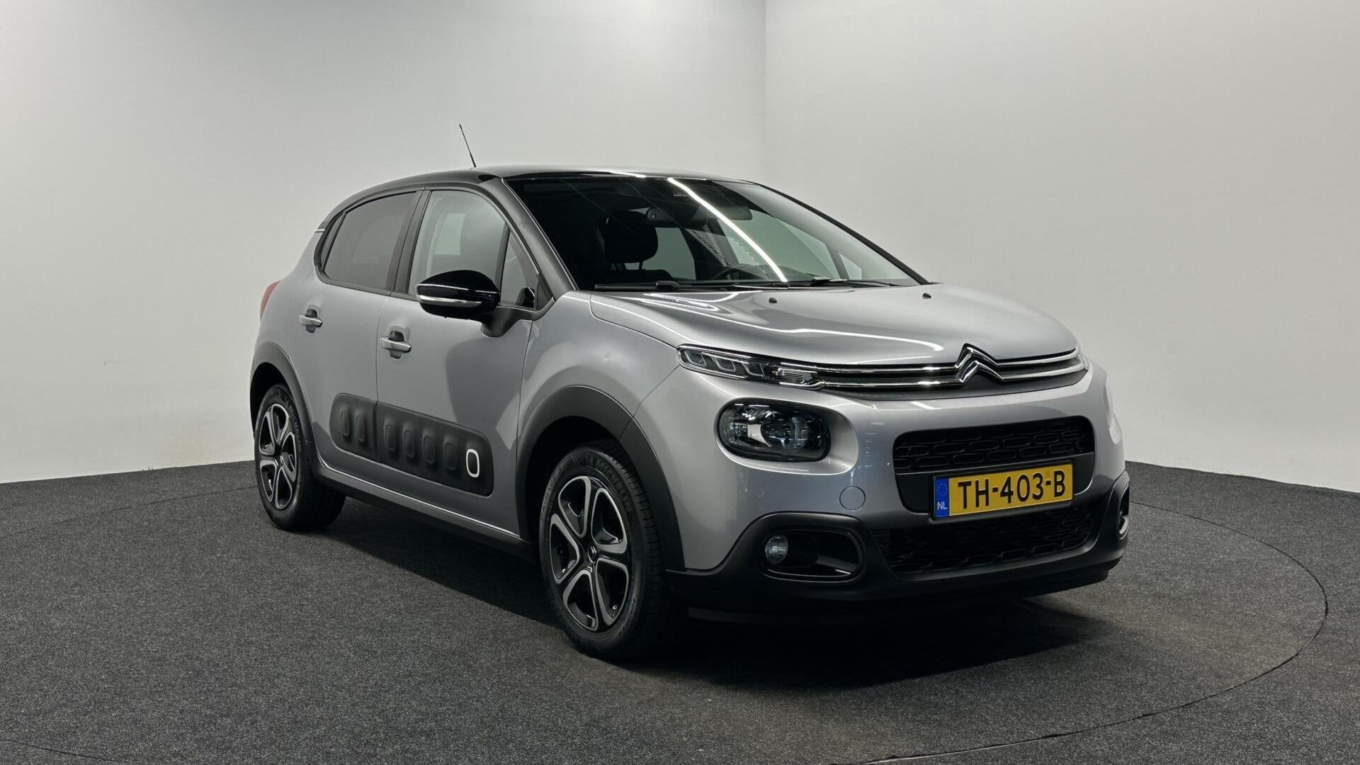 Citroen C3 1.2 PureTech ELLE CARPLAY NAVI CRUISE 28000 KM., Auto's, Citroën, 83 pk, Euro 6, 1199 cc, Met garantie (alle)