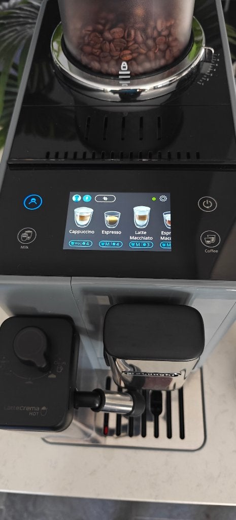 De’Longhi Rivelia – luxe volautomatische koffiemachine, Ophalen, Afneembaar waterreservoir, 10 kopjes of meer, Koffiemachine