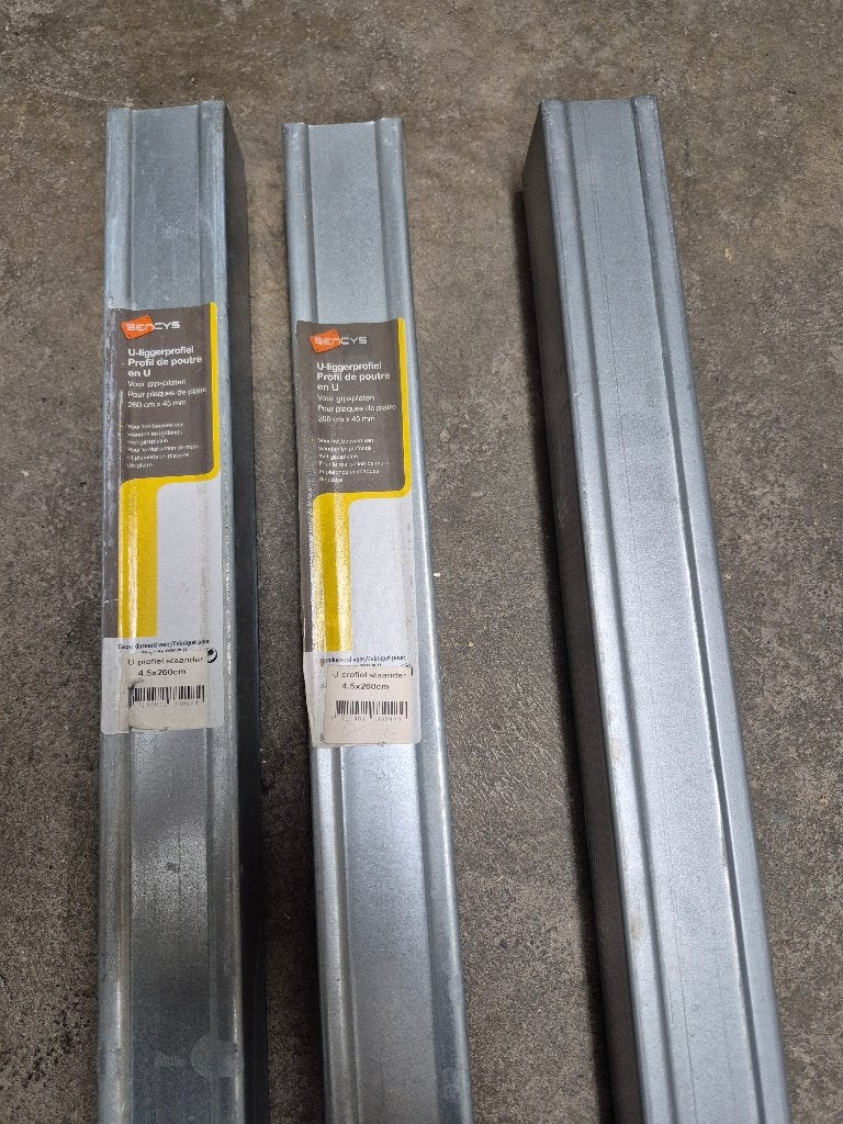 Metal stud, Doe-het-zelf en Verbouw, Ophalen, Nieuw