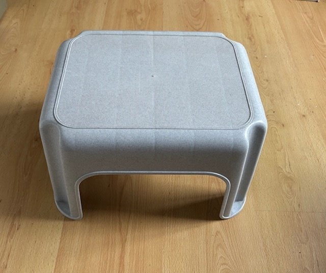 Curver opstapje 37cm breed x 30cm lang en 24cm hoog, Ophalen of Verzenden, Zo goed als nieuw