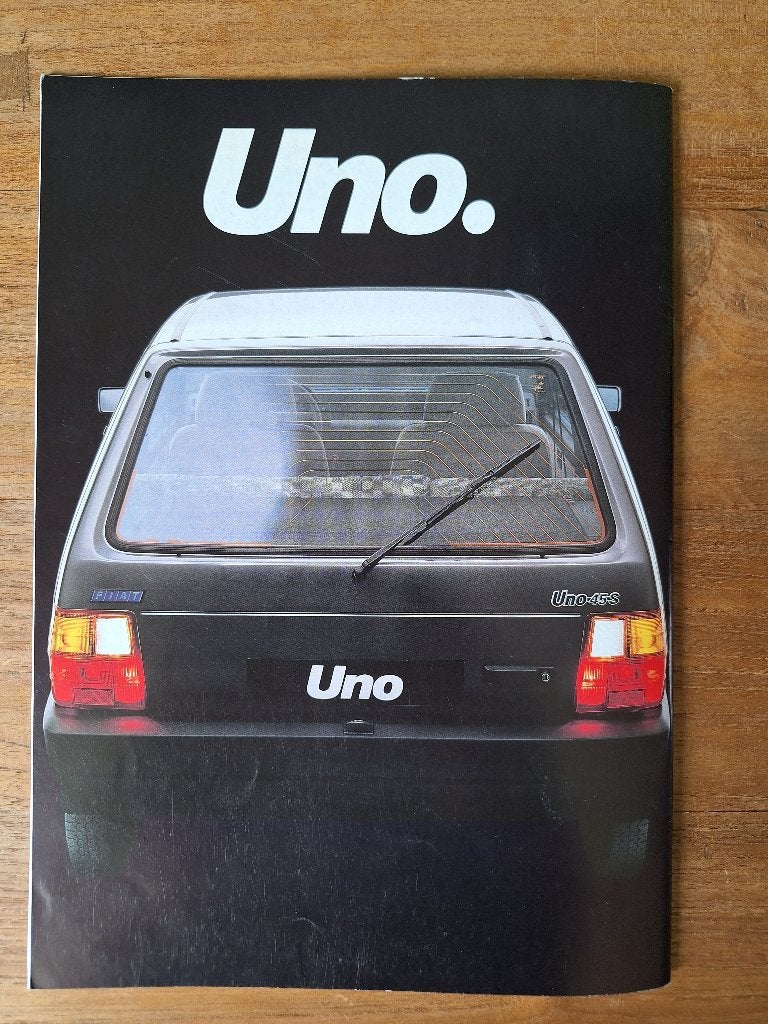 Fiat Uno brochure uit 1983, Boeken, Ophalen of Verzenden, Gelezen, Overige merken