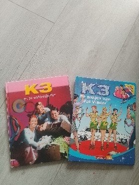 2 k3 boeken te koop, Ophalen, Zo goed als nieuw, Jongen of Meisje