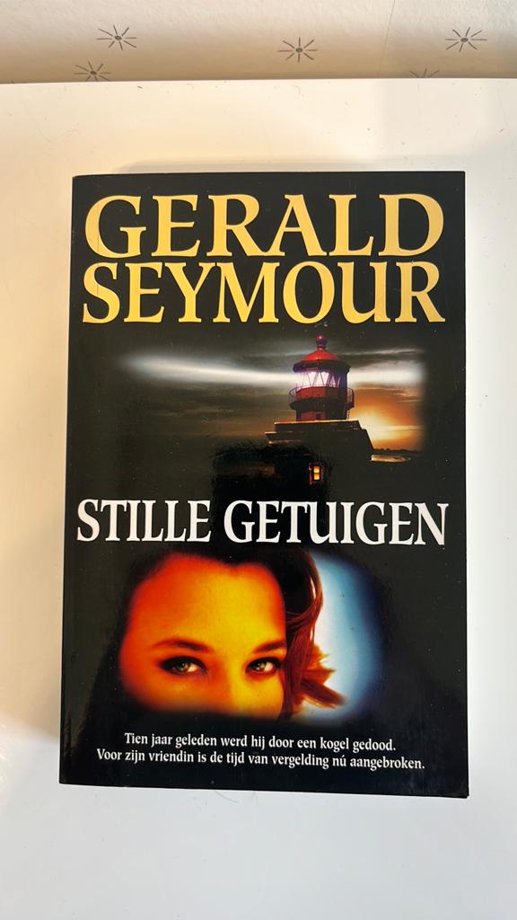 Stille Getuigen - Gerald Seymour (Thriller), Boeken, Europa overig, Gerald Seymour, Ophalen of Verzenden, Zo goed als nieuw