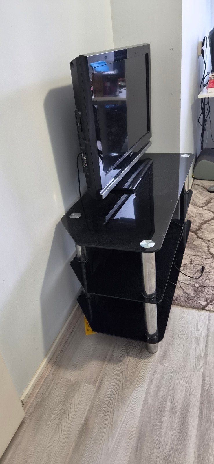 MOET WEG!!!! TV met tafel tv, Ophalen, 50 tot 100 cm, Minder dan 100 cm, Glas