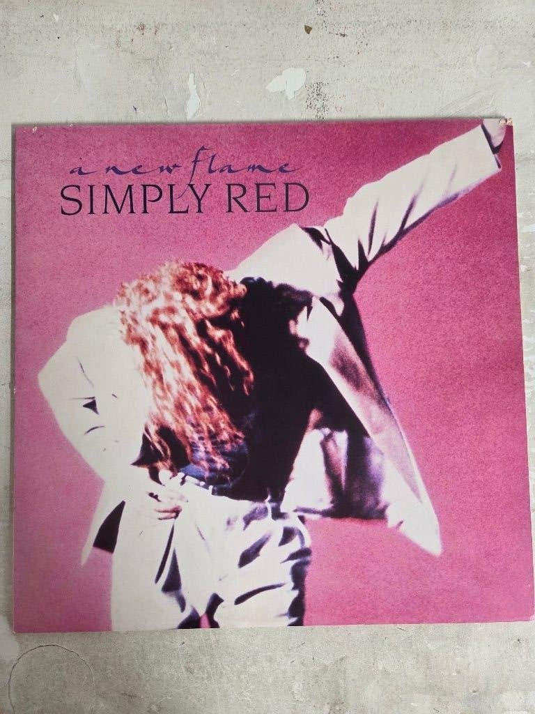 Vinyl lp SIMPLY RED: A NEW FLAME, Beschermende buitenhoes, LP, Gebruikt, Pop