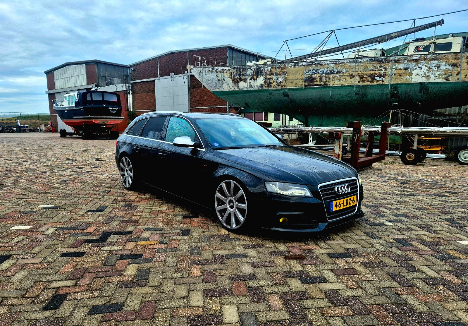 Audi A4 1.8 Tfsi Avant Multitronic 2010 schroefset en 20inch, 1490 kg, Zwart, 4 cilinders, Zwart