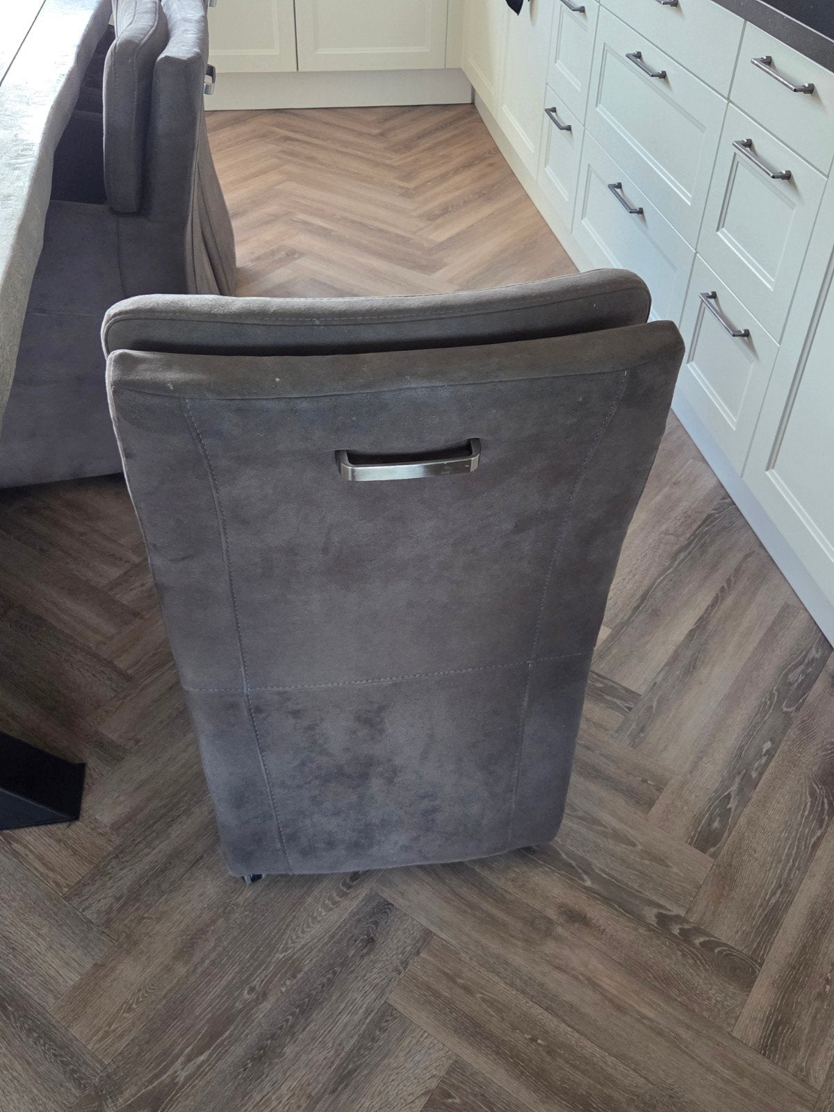 GRATIS 4 eetkamer stoelen met wieltjes, Ophalen, Gebruikt, 200 cm of meer, Industrieel, Modern