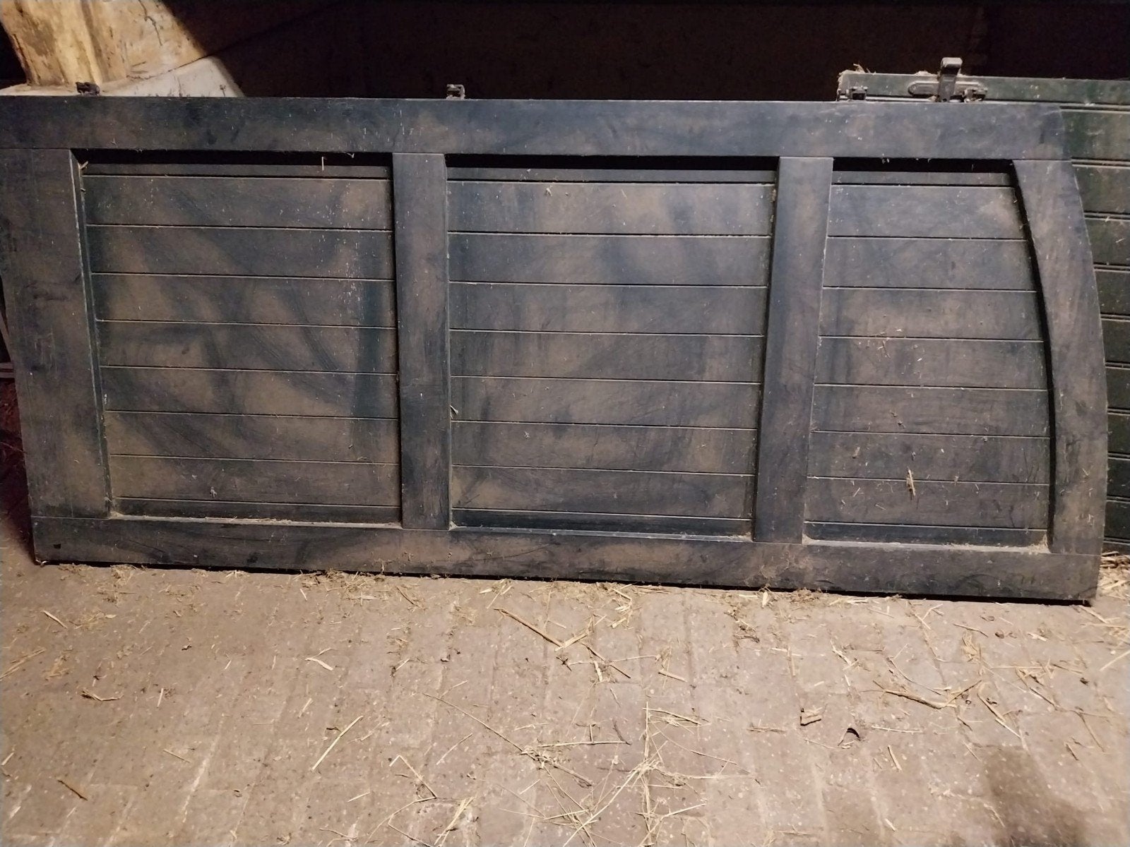 Te koop originele, goed onderhouden massief houten luiken, Doe-het-zelf en Verbouw, Ophalen, 120 cm of meer, Overige typen, Minder dan 200 cm