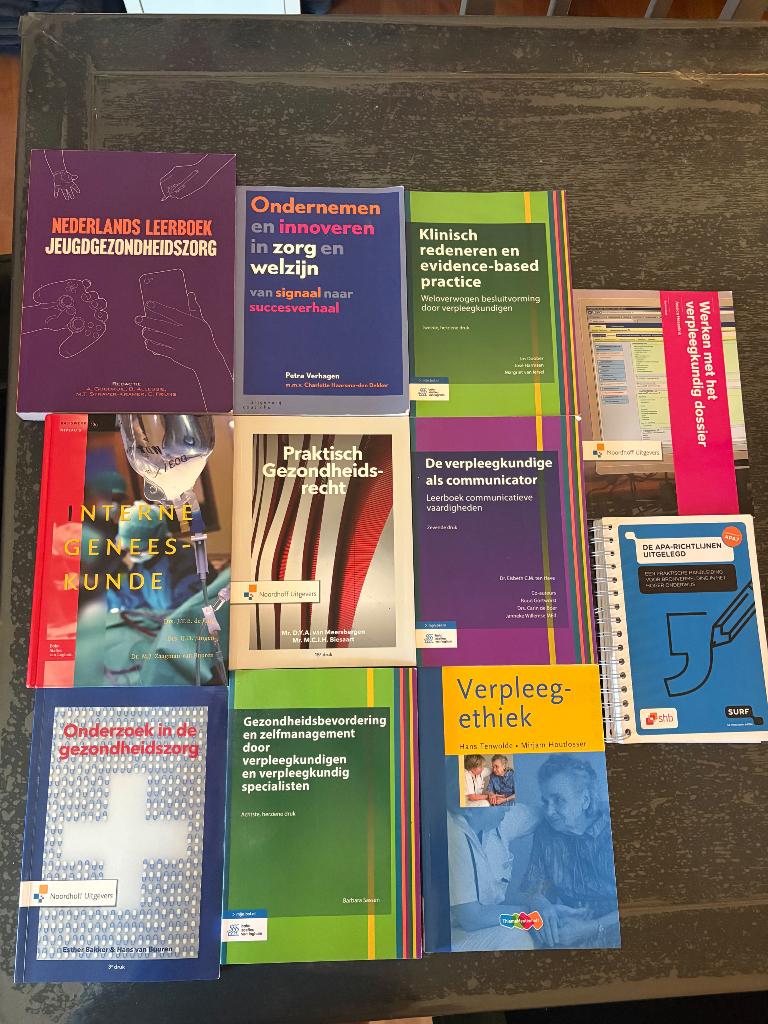 Studieboeken hbo-verpleegkunde, Boeken, Studieboeken en Cursussen, Ophalen of Verzenden, Beta, Zo goed als nieuw, HBO