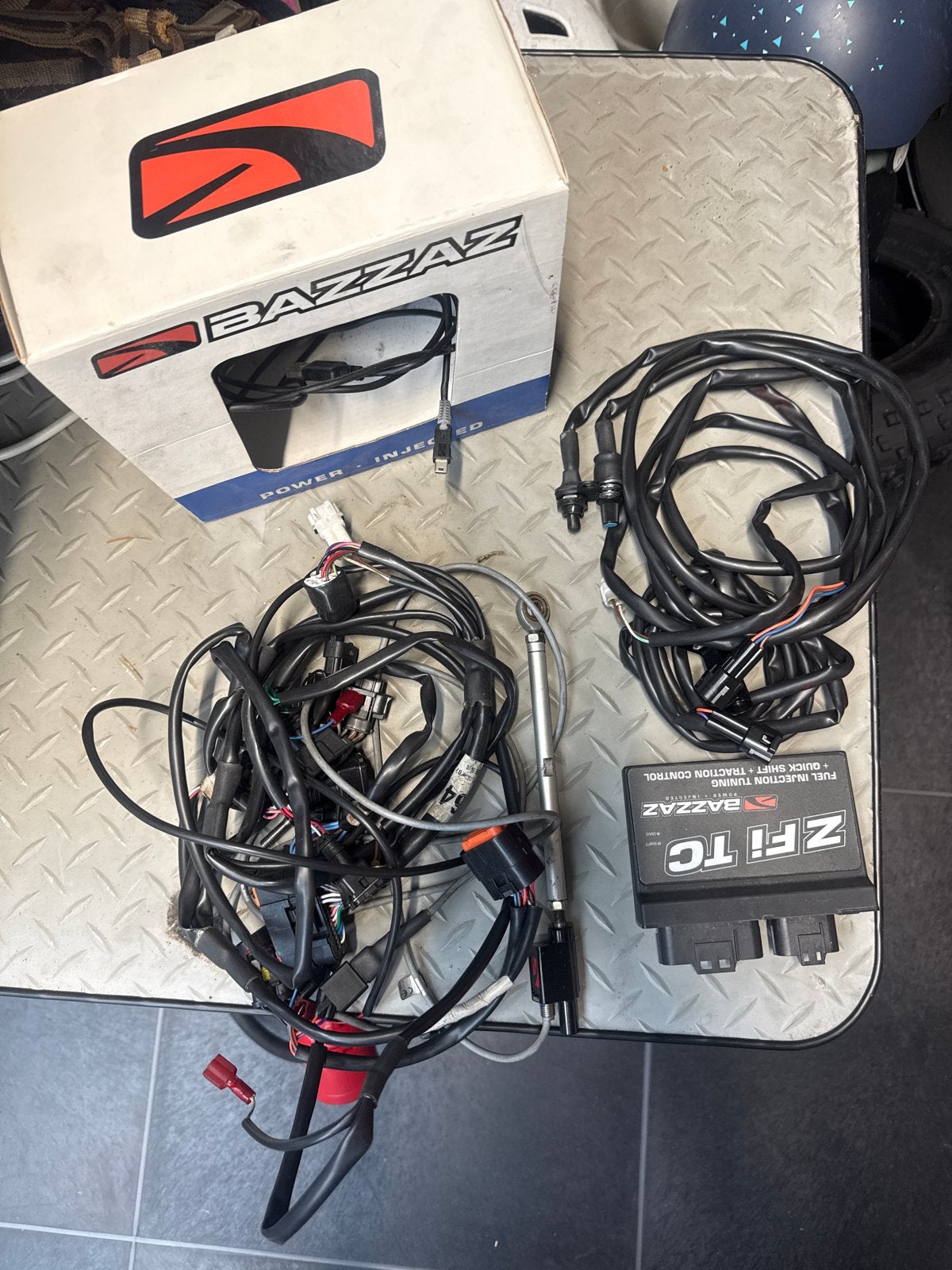 Bazzaz Z-Fi TC compleet voor Yamaha R1 (incl. quickshifter), Ophalen of Verzenden, Gebruikt