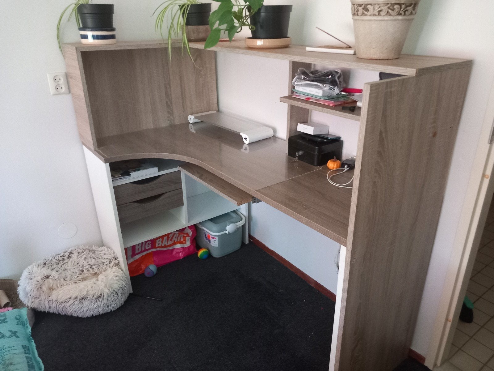 Hoekbureau, Ophalen, Zo goed als nieuw, Hoekbureau