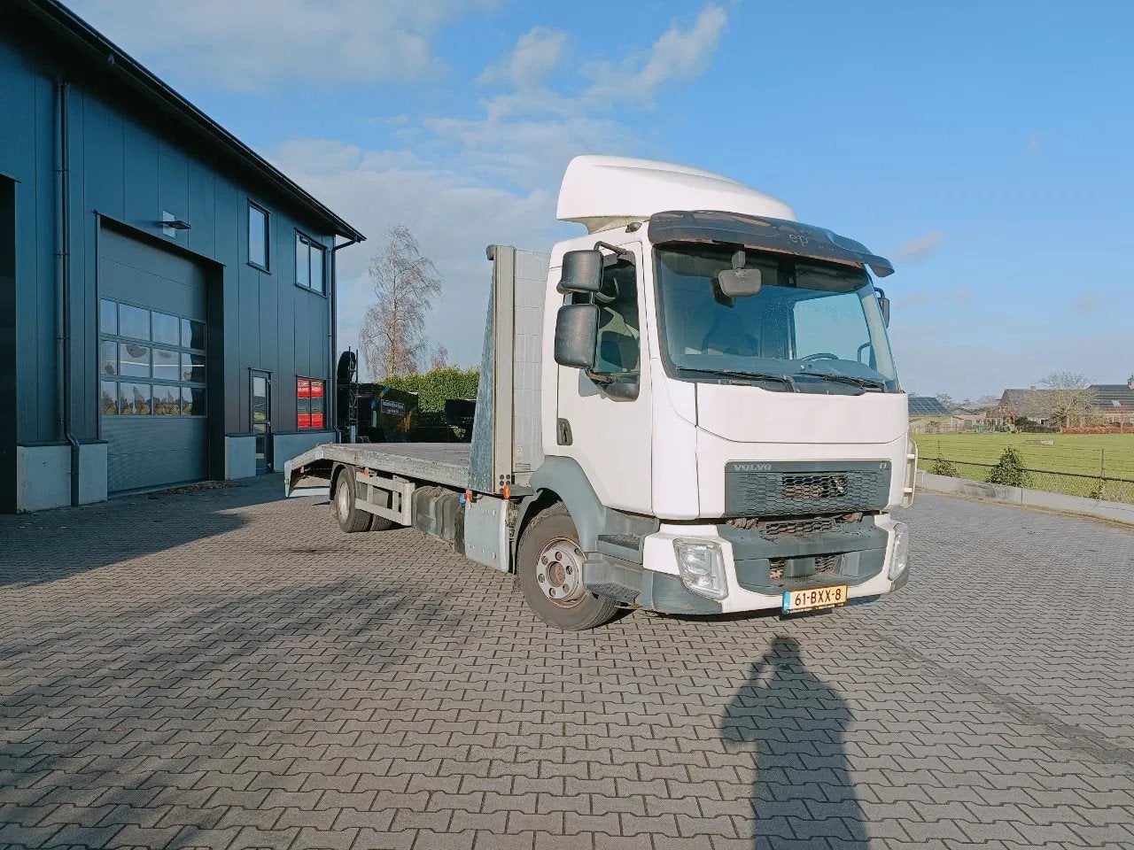Volvo FL OPRIJWAGEN - 2016 - LUCHTVERING - AUTOMAAT - 500.00, Automaat, Achterwielaandrijving, Euro 6, Wit