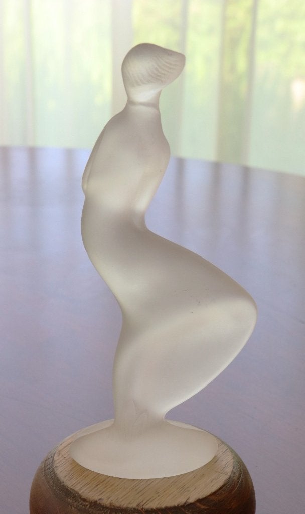 Glazen beeld van Vrouw ( Kristal Boheems glas ) 1935, Antiek en Kunst, Antiek | Glas en Kristal, Ophalen of Verzenden