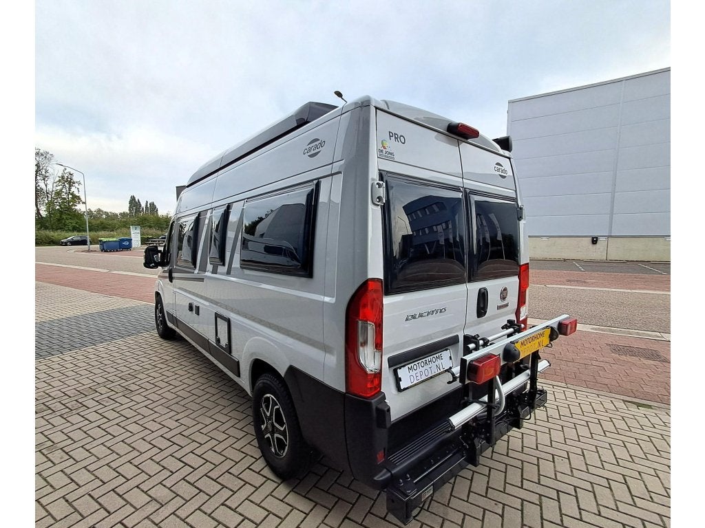 Carado CVE 600 Slaapdak / zonnepaneel / levelsysteem, Automaat, Luifel, Ringverwarming, Fiat