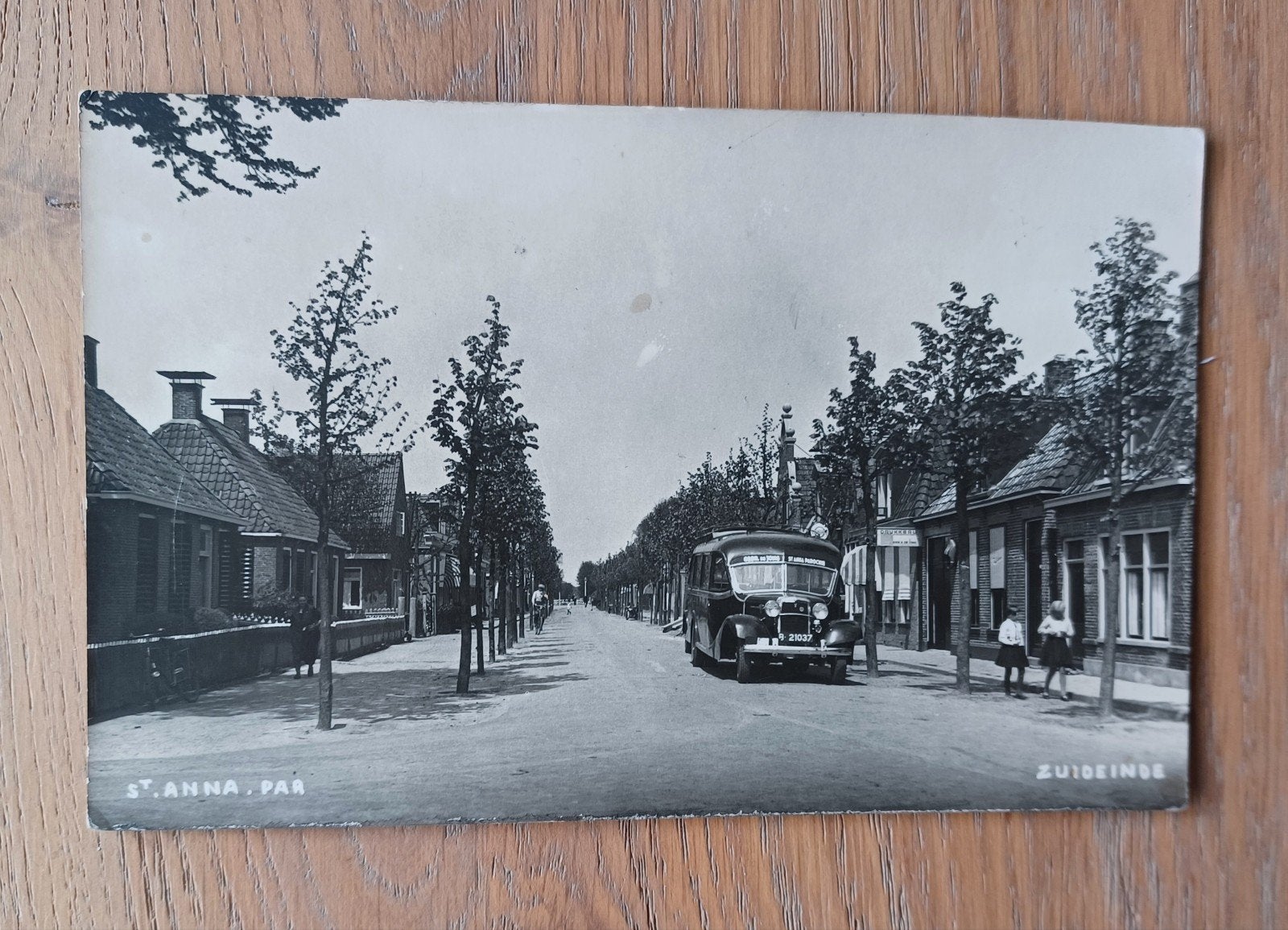 Ansichtkaart St. Anna Par. ZuidEinde met bus gebr. De Jong, Ophalen of Verzenden, Voor 1920, Gelopen, Friesland