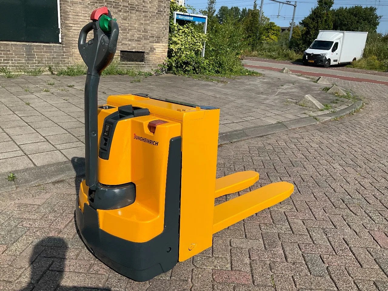 Jungheinrich EJE C20 2000KG 70CM STAPELAAR / HEFTRUCK