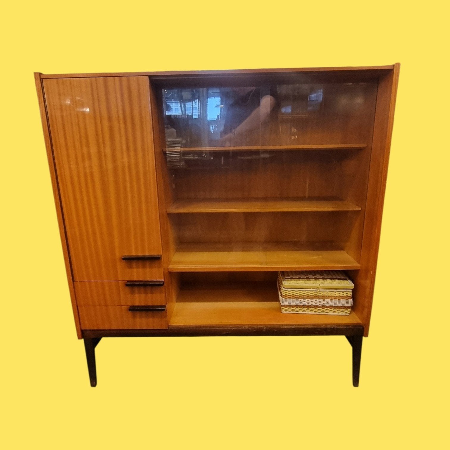 vintage wandkast met vitrine jaren 60 F. Mezulanik, Ophalen of Verzenden, ,, ,, ,