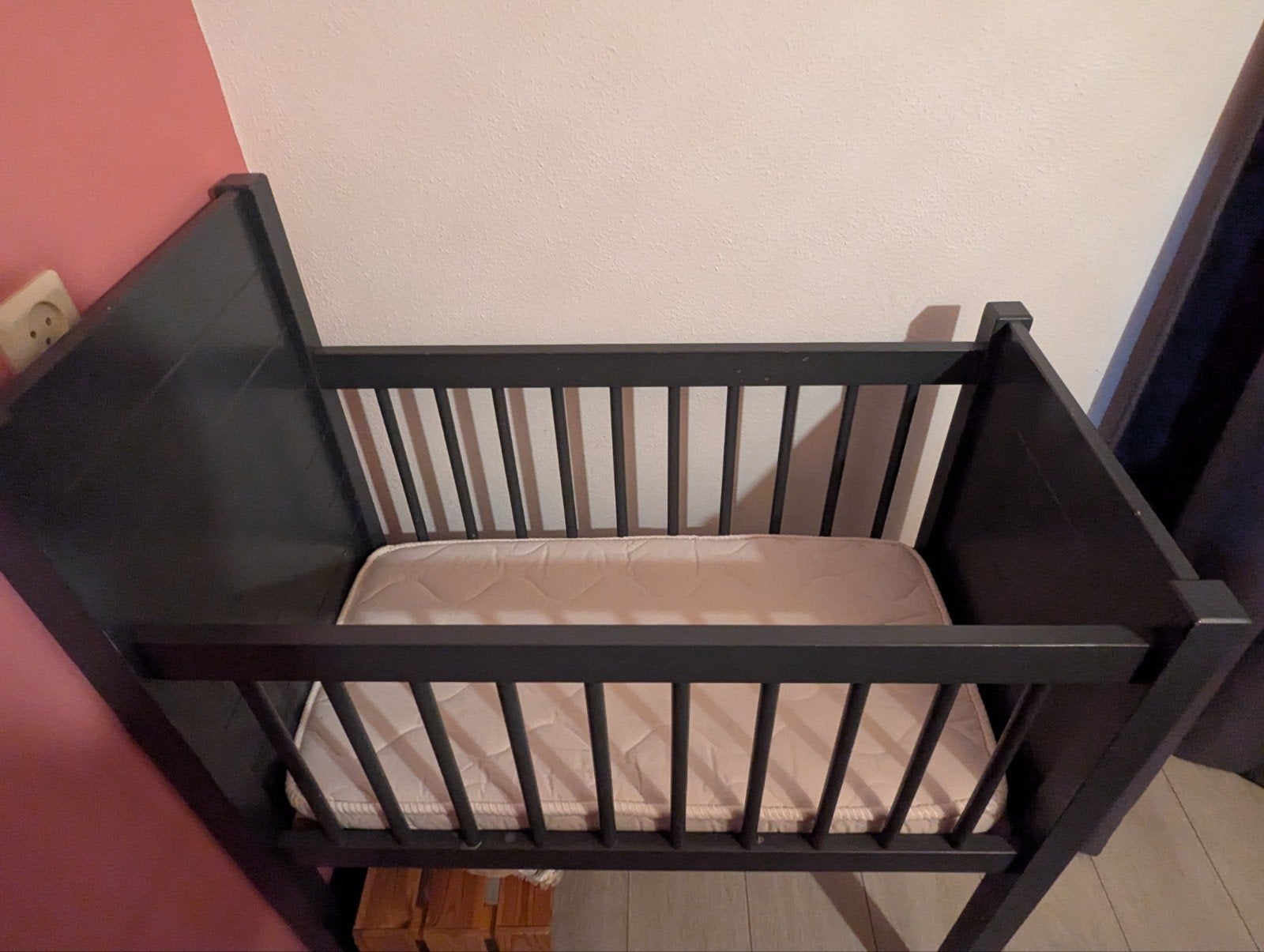 Kidsmill Noa wiegje met matras en beddengoed, Ophalen, Gebruikt, Wieg