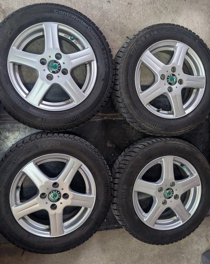 Velgen Volkswagen up Seat Mii Skoda citygo14inch, 14 inch, Gebruikt, 175 mm, Banden en Velgen