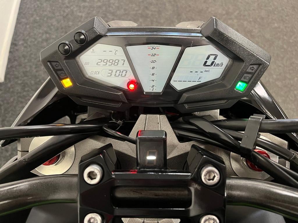 Kawasaki Z800 ABS (bj 2014), Kawasaki, 4 cilinders, Motorrijbewijs A, Bedrijf
