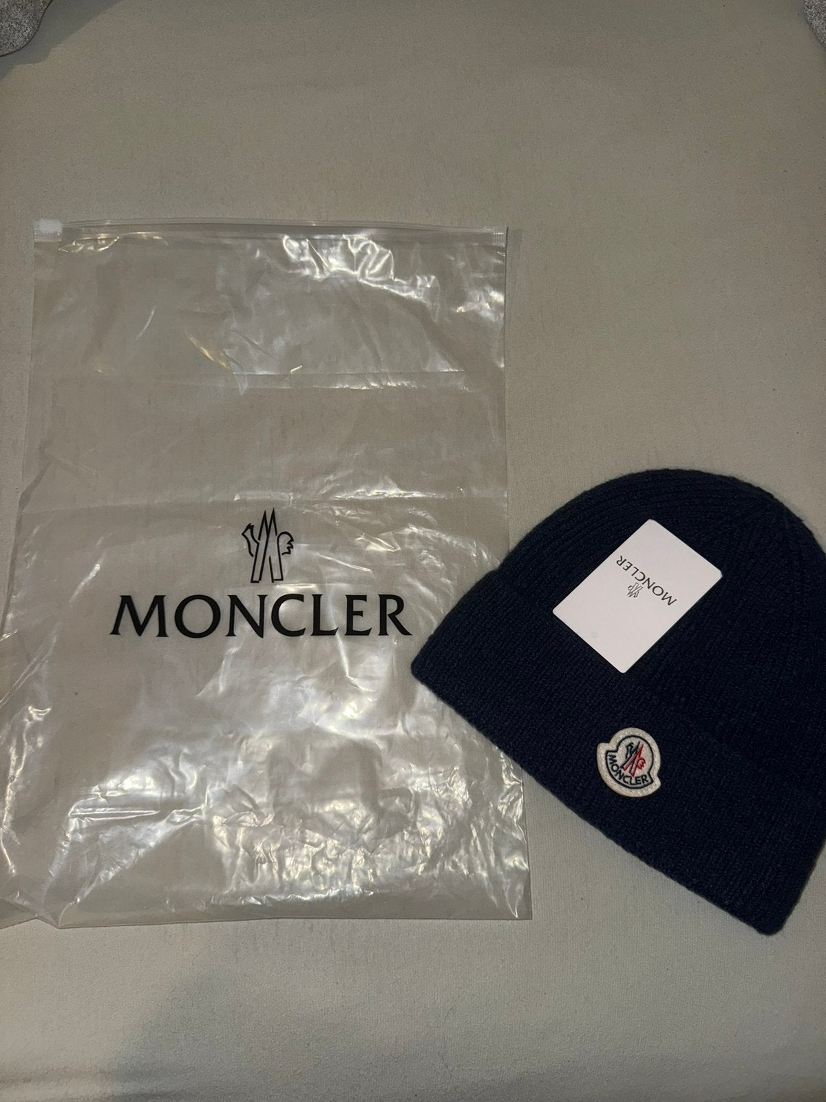 Moncler muts donkerblauw, Kleding | Heren, Ophalen of Verzenden, Nieuw, Overige maten, Muts