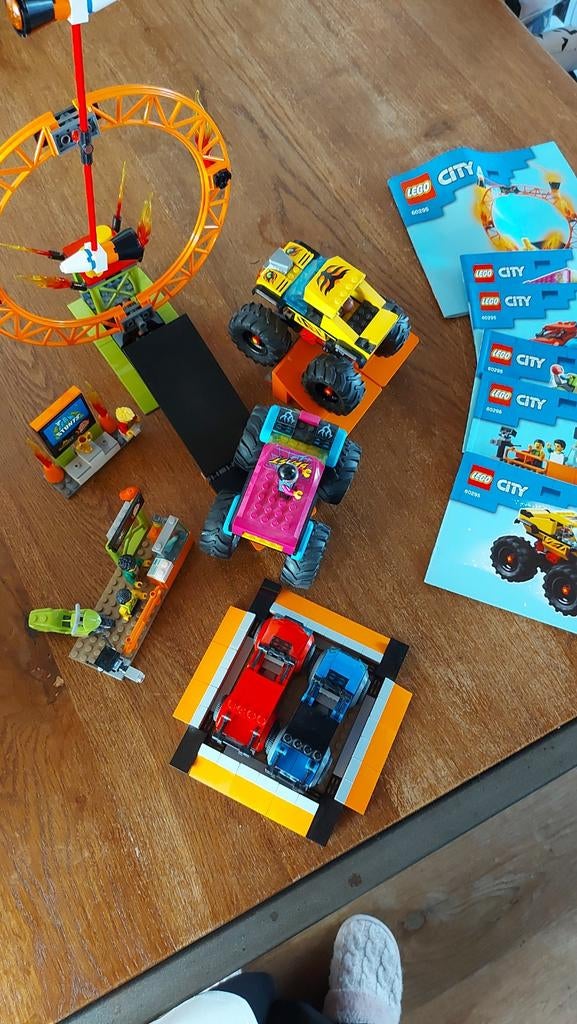 Lego stuntpakket nr 60295, Verzenden