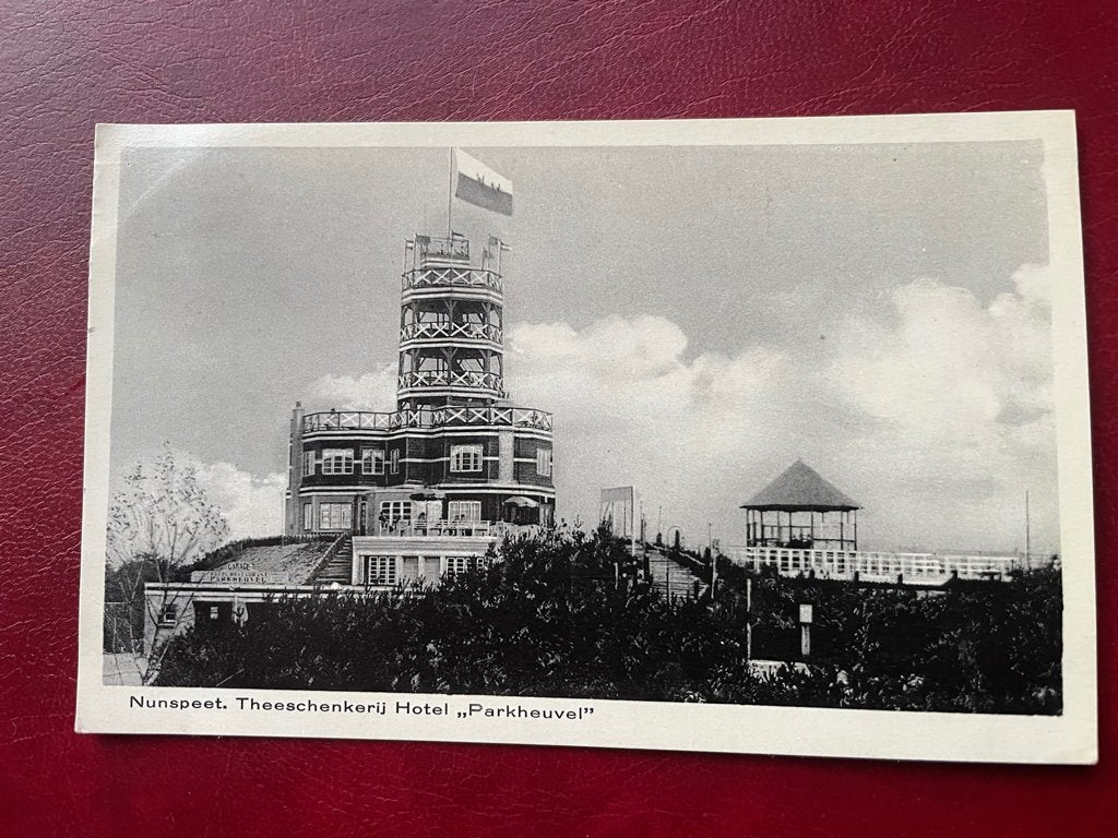 ansichtkaart van Nunspeet, Theeschenkerij Hotel Parkheuvel., Verzenden, 1920 tot 1940, Gelderland