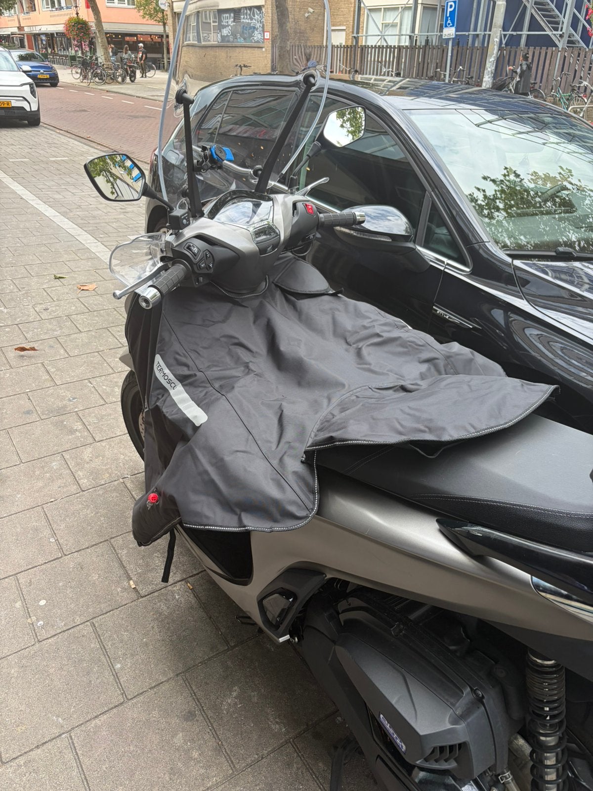 Foto 2 van Honda sh 350i 2023