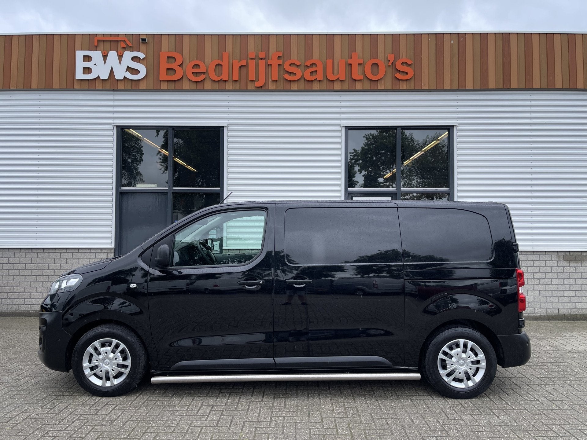 Opel Vivaro 1.5 CDTI L2H1 Edition / vaste prijs rijklaar €, Auto's, Bestelauto's, 1556 kg, 4 cilinders, Met garantie (alle), Leder en Stof