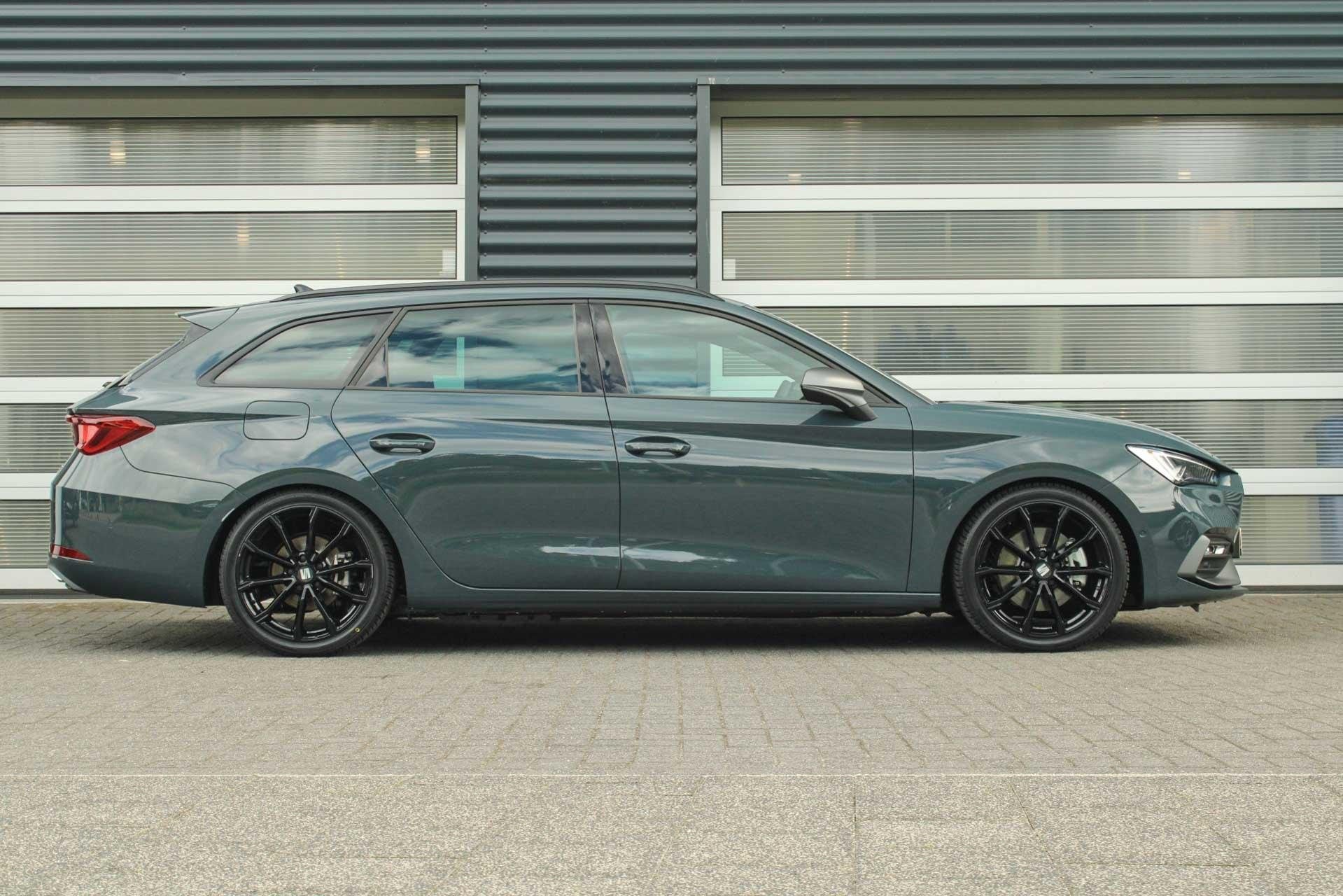 SEAT Leon Sportstourer 1.5 TSI e-Hybrid 204pk FR Business |, Auto's, 12 maanden, Stof, 4 cilinders, 26 kWh