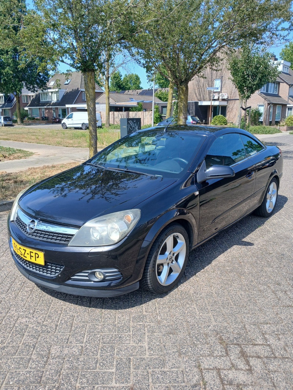 Opel Astra 1.6 16V Twintop 2006 Zwart, Auto's, Voorwielaandrijving, 745 kg, 4 cilinders, Cabriolet