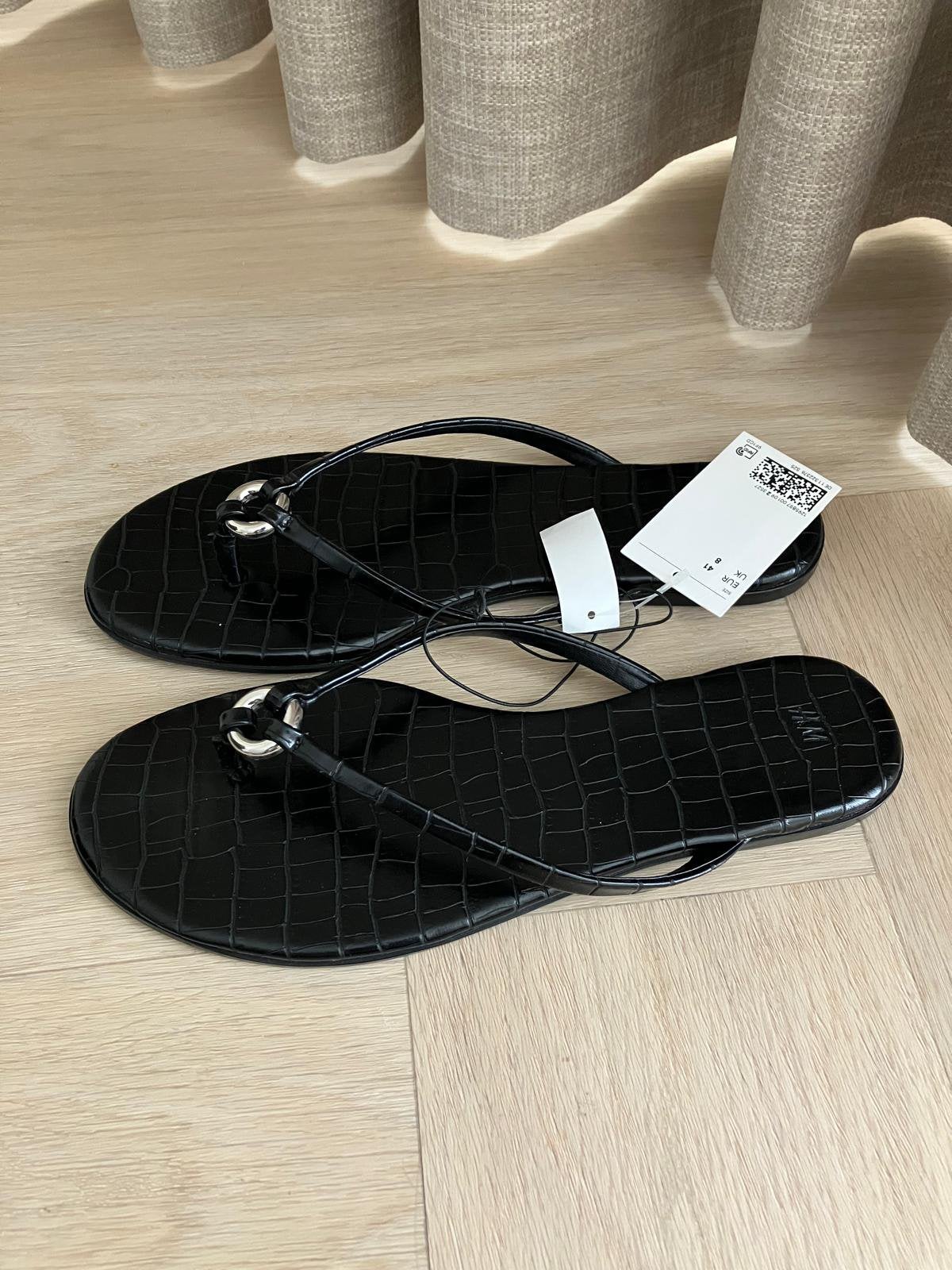 Zwarte slippers van H&M - maat 41, Slippers, Zwart, Nieuw, Ophalen of Verzenden