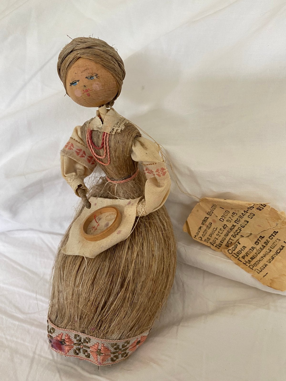 Originele Sovjet souvenirpop 1983 met origineel prijslabel, Ophalen
