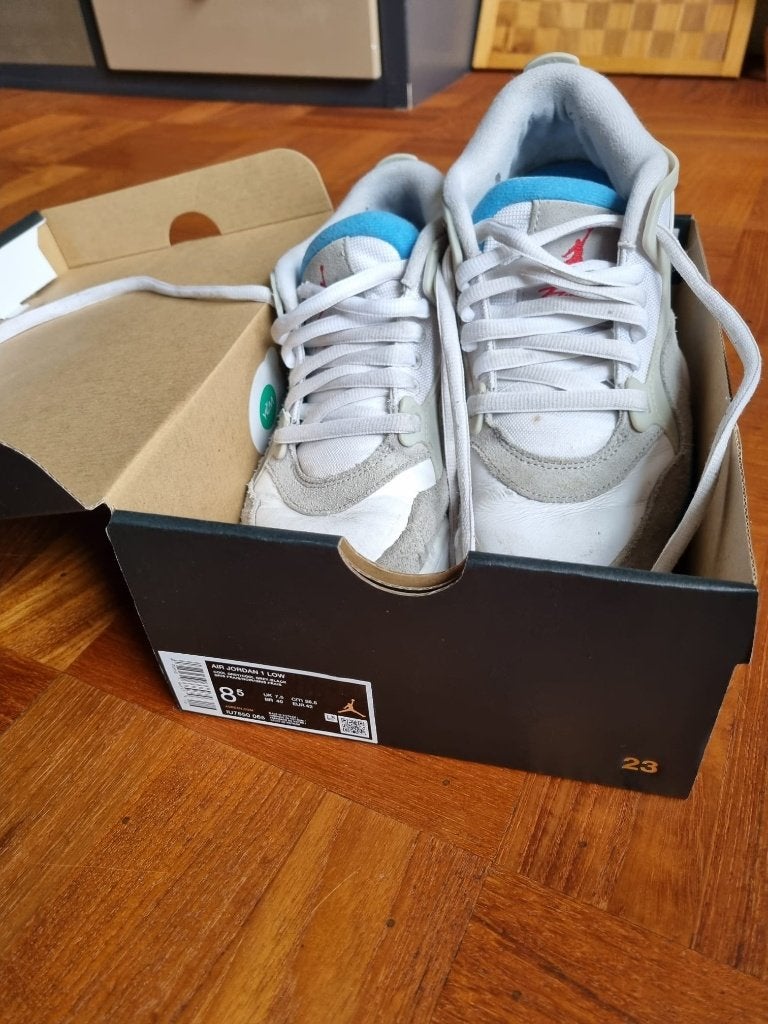 Nike Jordan schoenen mt 42 (8.5), Wit, Nike, Ophalen of Verzenden, Sneakers of Gympen