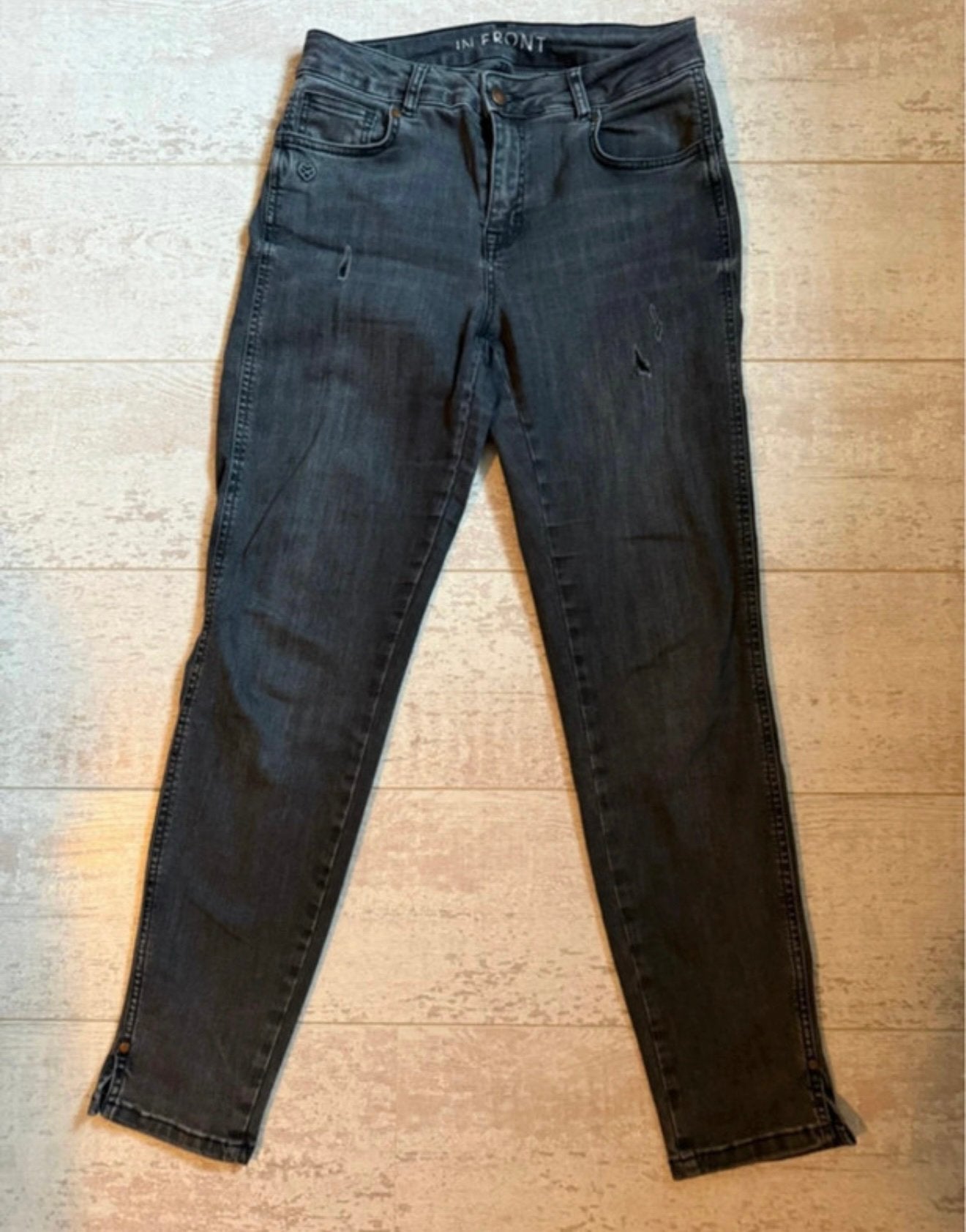 In Front Jeans - grijs stretch maat 40, Ophalen of Verzenden, Zo goed als nieuw, Grijs, W30 - W32 (confectie 38/40)