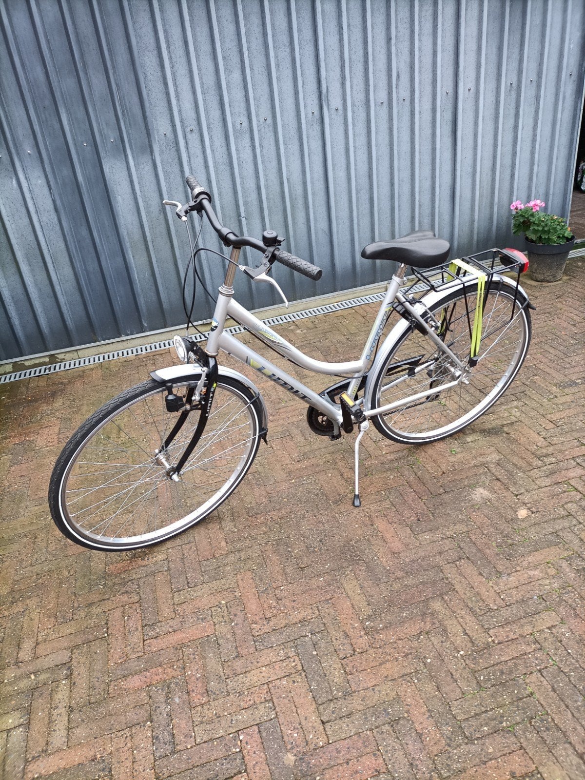 limit damesfiets 6 versnellingen framehoogte 54 cm, Ferdy.kats@hotmail.com, 7751 cx, Versnellingen, Handelsonderneming f kats