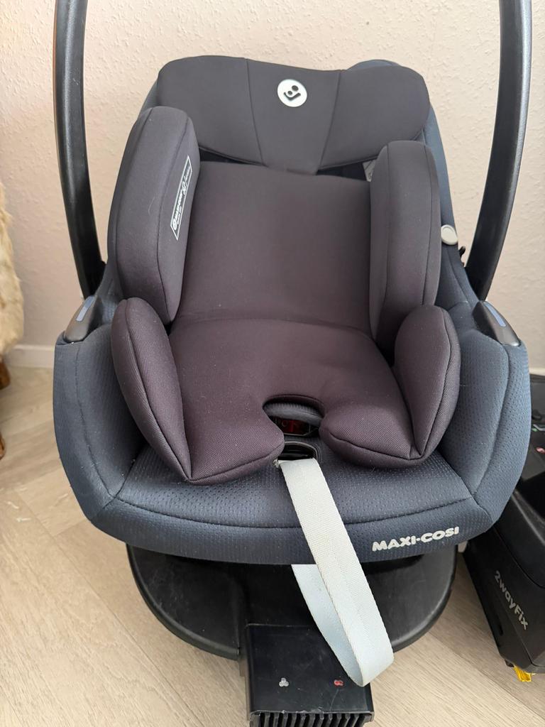 Maxi-Cosi autostoel met Isofix base, Ophalen, Gebruikt, Zijbescherming, Isofix
