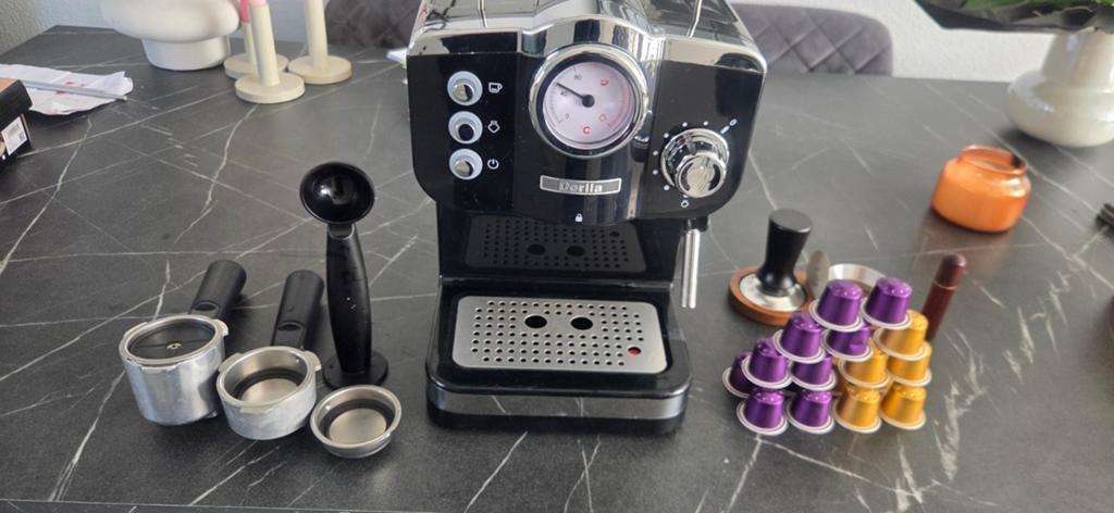 Derlla Vintage Espressomachine met accessoires, Ophalen of Verzenden