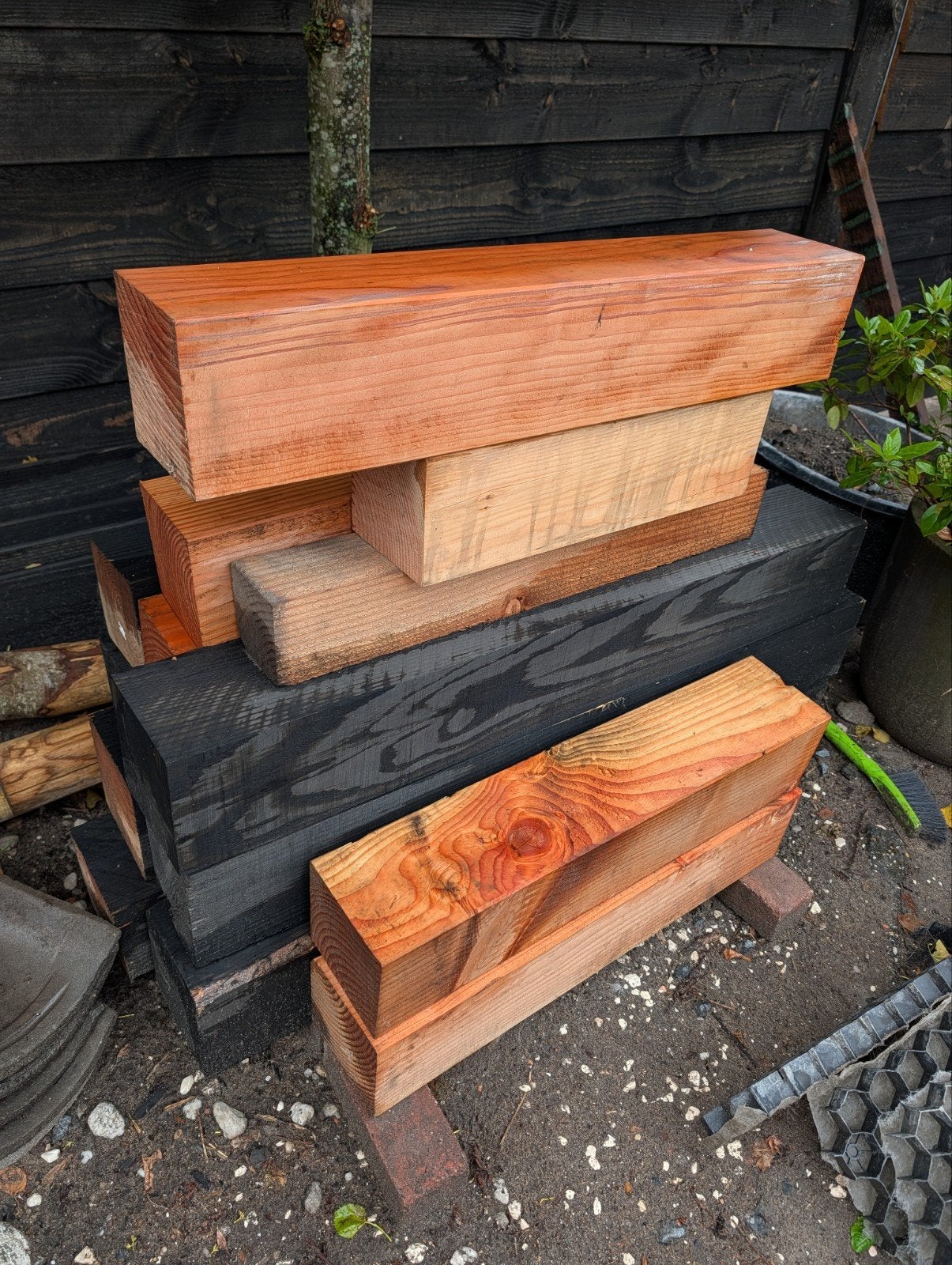 Diverse stukken resthout (balk), Tuin en Terras, Tuinbanken, Ophalen of Verzenden, Nieuw, Hout