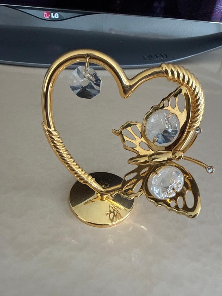 Gouden hart met vlinder en kristallen decoratie, Huis en Inrichting, Woonaccessoires | Overige, Ophalen of Verzenden, Klassiek